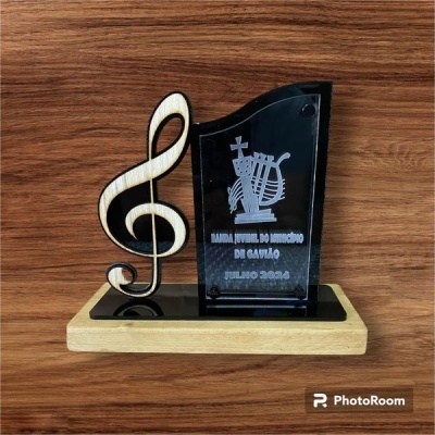 Troféus em Madeira, Madeira/Acrilico, Acrilico