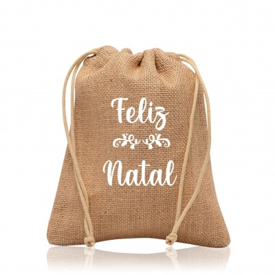 Saco de juta castanha com texto branco Feliz Natal e cordão de fecho