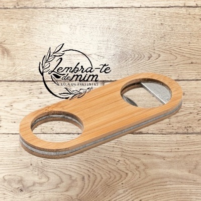 Abridor de garrafas em bambu