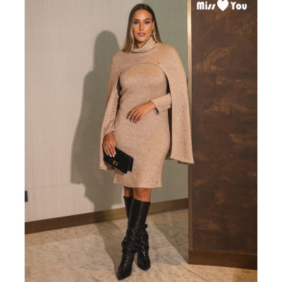 Vestido Midi Bege com Capa Removível Miss You