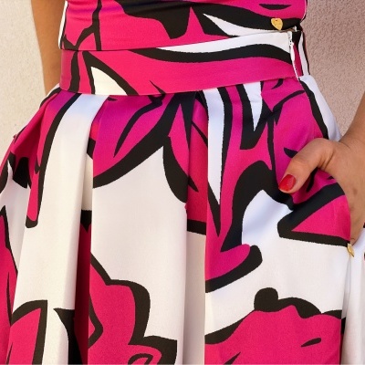 Top e saia midi floral Miss You