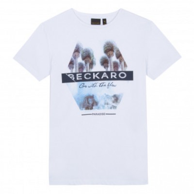 T-shirt branca Beckaro