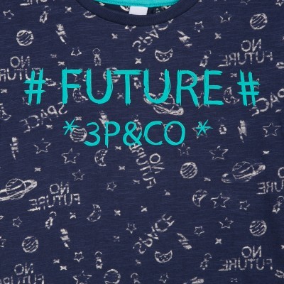 T-shirt azul escuro com padrão espacial e texto verde água