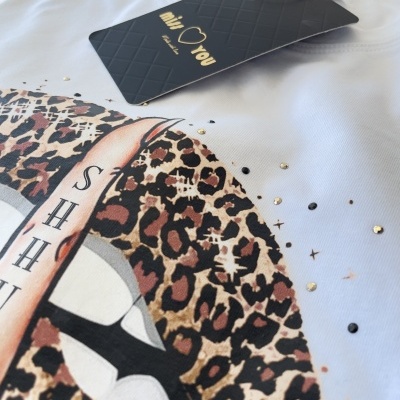 T-shirt branca feminina estampa animal print Miss You