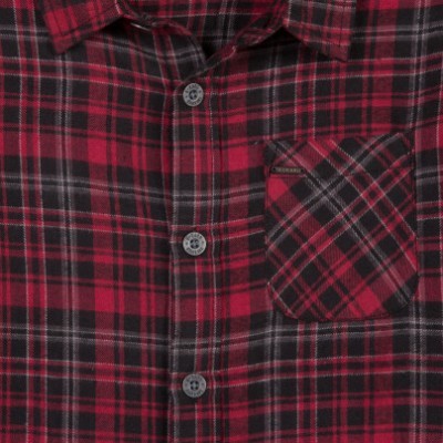 Camisa de flanela vermelha e preta com bolso xadrez