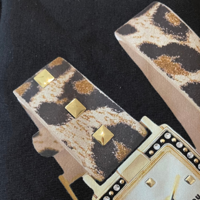 T-shirt Miss You com estampado animal print dourado T-shirt Miss You com estampado animal print dourado