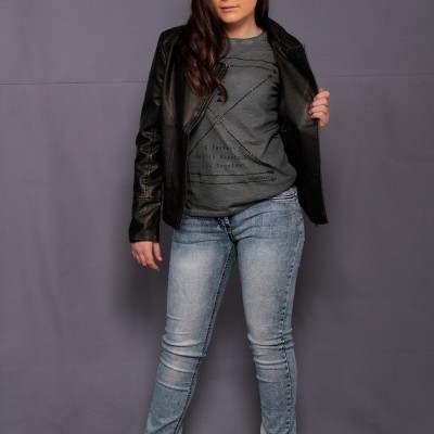 Calças de ganga com bainha desfeita Beckaro