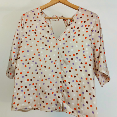 Blusa bolinhas Roberta Biagi