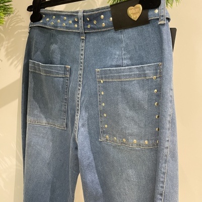 Pantalona com cinto e tachas Miss You