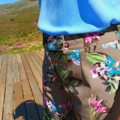 Calça larga floral Gil Santucci