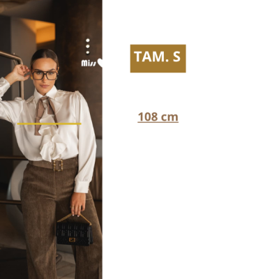 Blusa Feminina Pérola com Laço e Folhos Miss You – Elegância Clássica e Sofisticada Blusa Feminina Pérola com Laço e Folhos Miss You – Elegância Clássica e Sofisticada