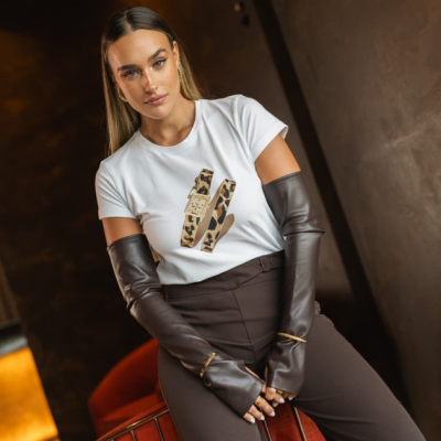 T-shirt Miss You com estampado animal print dourado T-shirt Miss You com estampado animal print dourado