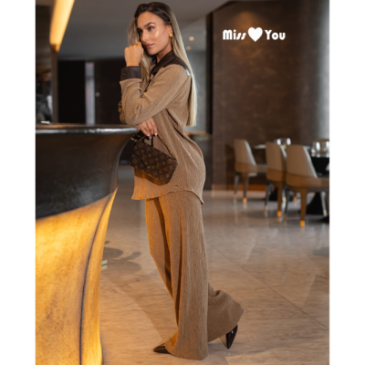 Conjunto Feminino fluído Bege – Camisa e Pantalona Miss You