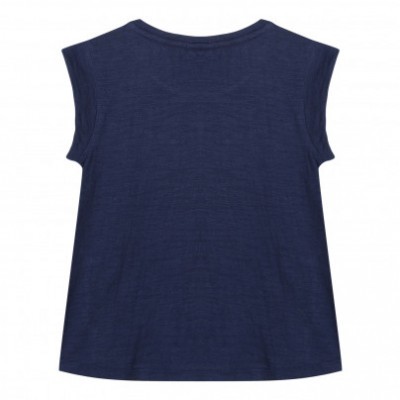 T-shirt azul escura sem mangas vista por trás