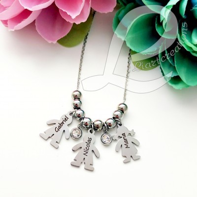 Fio em corrente com bonecos  personalizados com nome - versão cristais transparentes