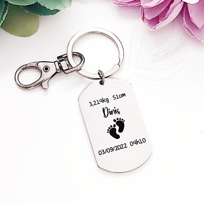 Porta-chaves personalizado com dados de nascimento