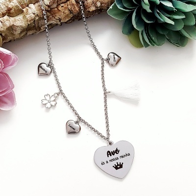 Colar em corrente "Avó és a nossa rainha"