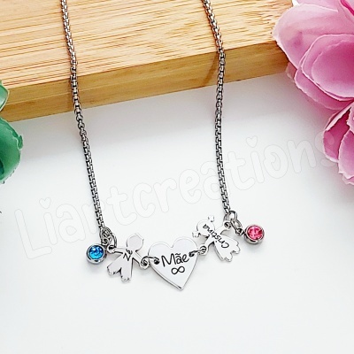 Fio c/ coração Mãe+ silhuetas personalizadas c/ nome