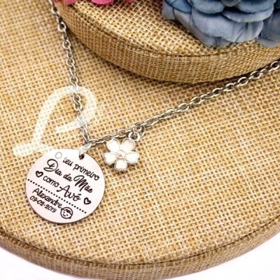 Fio corrente c/ Medalha Personalizada "O teu primeiro dia da Mãe como Avó"