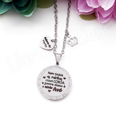 Colar em corrente "Nem todas as rainhas usam coroa, a prova disso é a minha Avó"