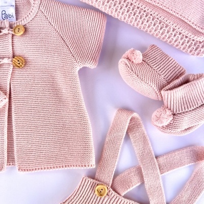 Conjunto fofo e casaco ‘’soft’’ Rosa