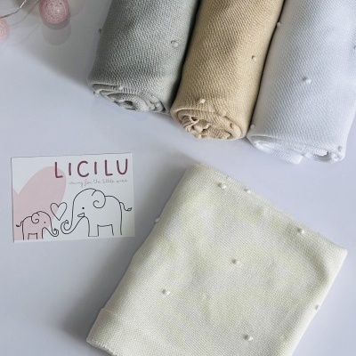 Manta de malha "Pompom"