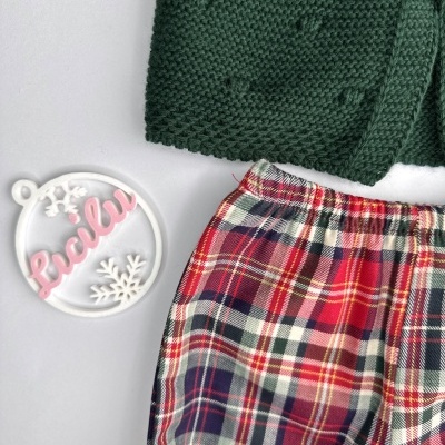 Conjunto de malha com casaco e calção em xadrez Conjunto de malha com casaco e calção em xadrez
