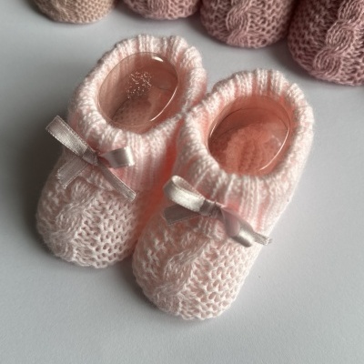 Carapins de perlé com laço frontal