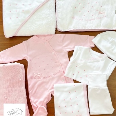 Conjunto primeira roupinha ‘bolinhas’