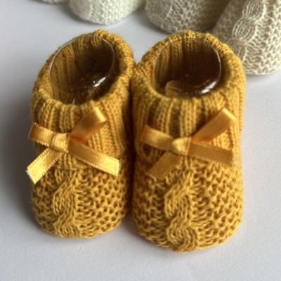 Carapins de perlé com laço frontal