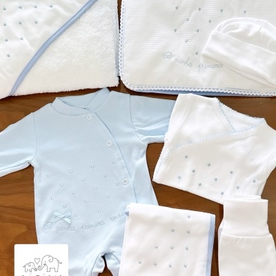 Conjunto primeira roupinha ‘bolinhas’