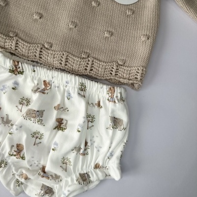 Conjunto de malha com camisola e tapa-fraldas Bege