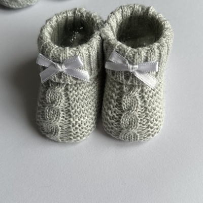 Carapins de perlé com laço frontal