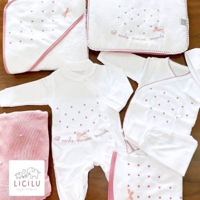 Conjunto primeira roupinha ‘bolinhas’