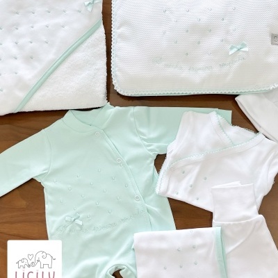 Conjunto primeira roupinha ‘bolinhas’