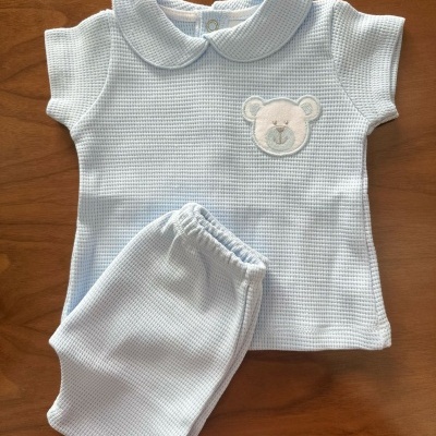 Conjunto blusa e calção ursinho