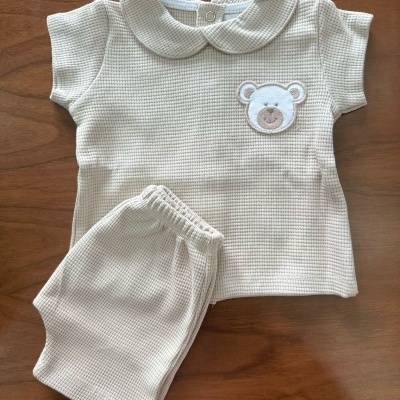 Conjunto blusa e calção ursinho