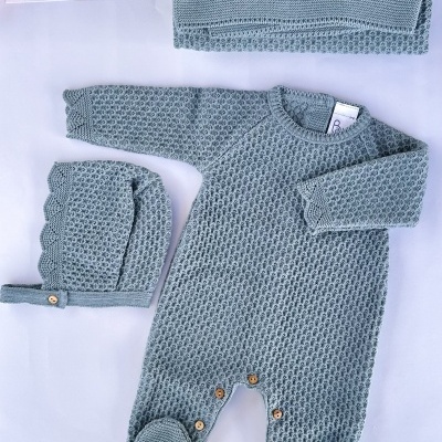 Fato com touca “soft”