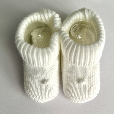 Carapins com pompom pequeno