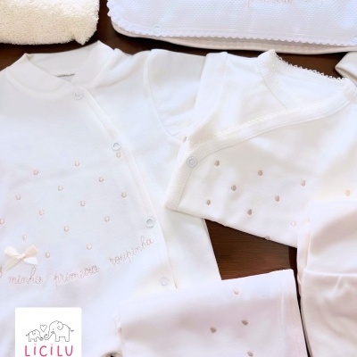Conjunto primeira roupinha ‘bolinhas’