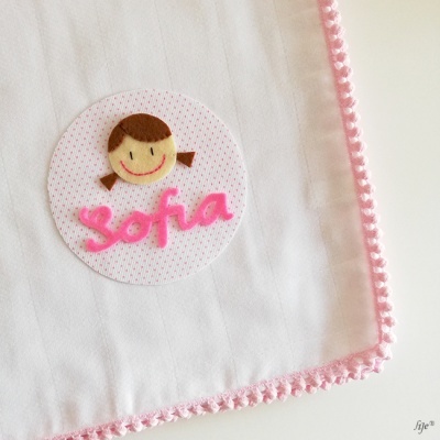 Fralda&#x20;bolinhas&#x20;e&#x20;renda