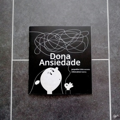 Dona&#x20;Ansiedade&#x20;&#x28;livro&#x29;