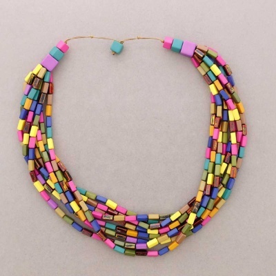 Colar 8 tiras multicor