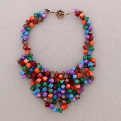 Colar Square beans multi 1