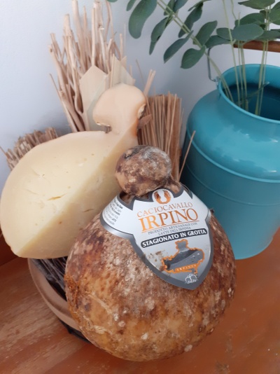 "Queijo Caciocavallo Irpino"