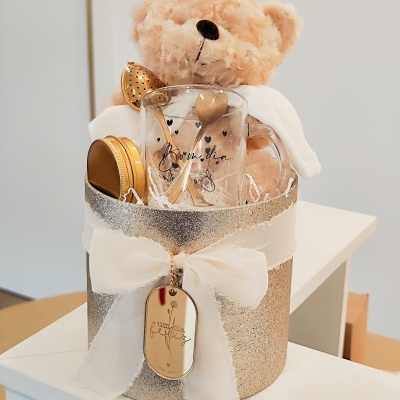 Box&#x20;Golden&#x20;Hug&#x20;&#x1F49B;