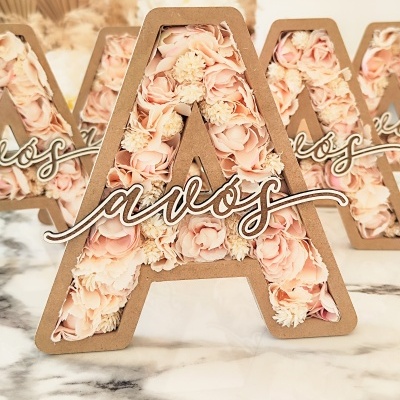 Inicial&#x20;com&#x20;flores&#x20;perfumadas&#x20;&#x1F338;