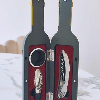 Garrafa&#x20;acess&#x00F3;rios&#x20;Padrinho&#x20;&#x1F37E;