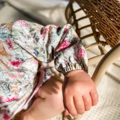 BABETE COM MANGAS - BARE LOVE