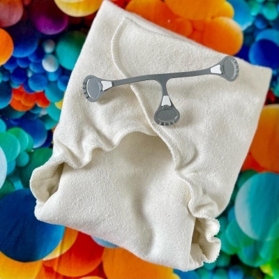 FRALDA REUTILIZÁVEL PRÉ-PLANA CÂNHAMO CONTORNO NOITE - NULU